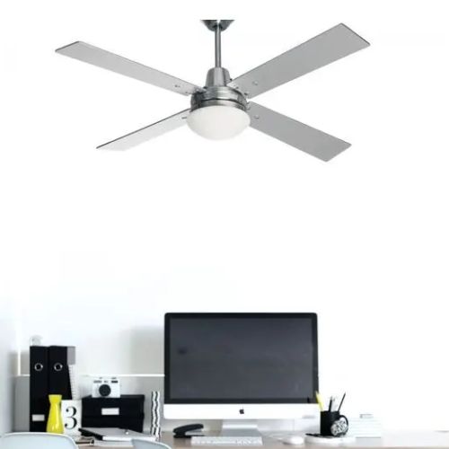 Destratificateur Lucci Air gris modèle Airfusion Quest II dans un bureau